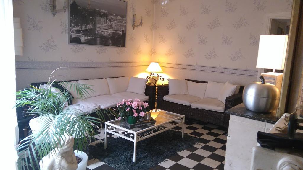 Le Nid Bord De La Loire Apartment Орлеан Екстериор снимка