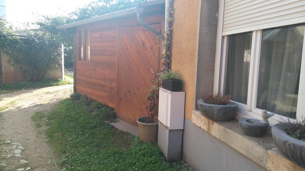Le Nid Bord De La Loire Apartment Орлеан Екстериор снимка