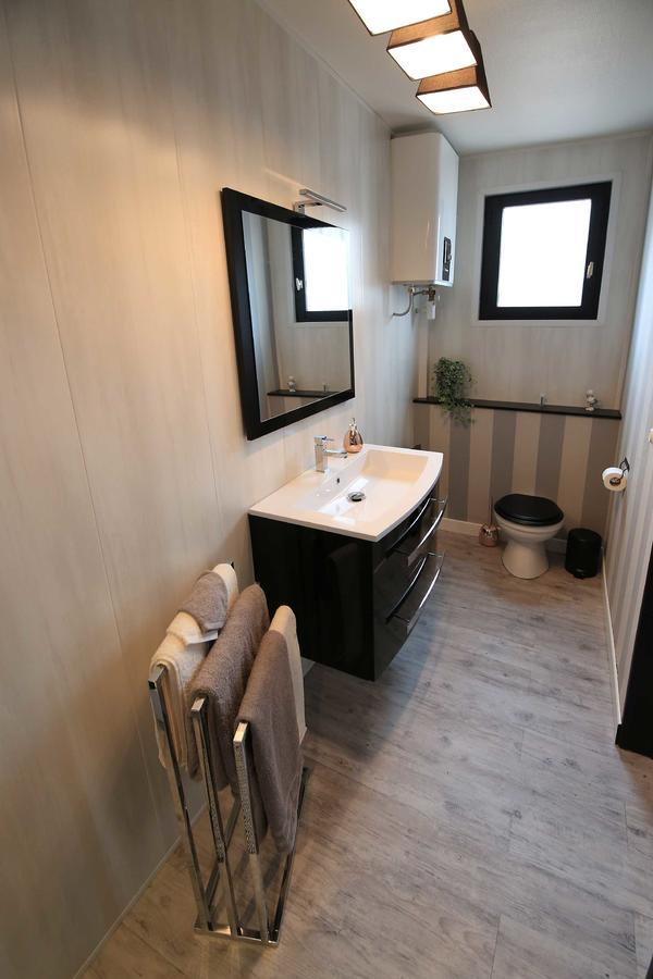 Le Nid Bord De La Loire Apartment Орлеан Екстериор снимка